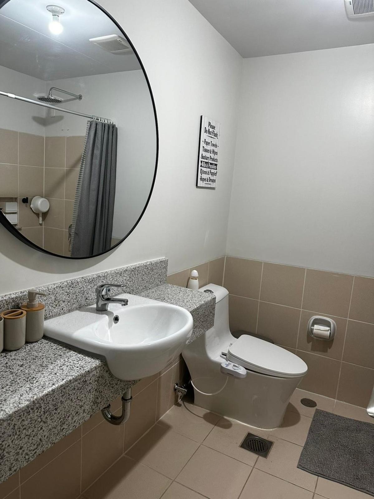 2 Bedroom Condo Unit Near Sm Bf & Naia At The Atherton By Dmci With 2 Balcony Paranaque City Exterior photo